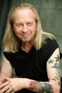 Una foto di Paul Raci