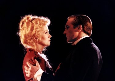 L'ultimo metrò: Deneuve e Depardieu in una scena