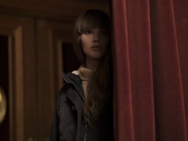 Red Sparrow: Jennifer Lawrence si nasconde in una scena