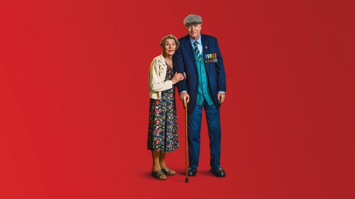Fuga in Normandia, la recensione: tutta la classe di Michael Caine e Glenda Jackson